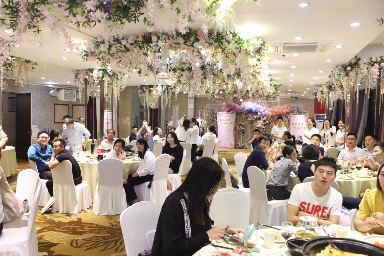 金秋華章 智贏未來——2019百度營(yíng)銷教育行業(yè)客戶中秋聯(lián)誼會(huì)圓滿落幕！